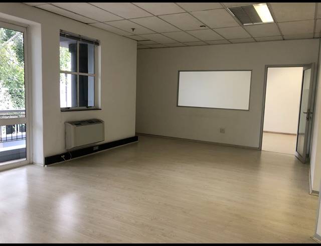 107M² OFFICE TO LET IN ILLOVO